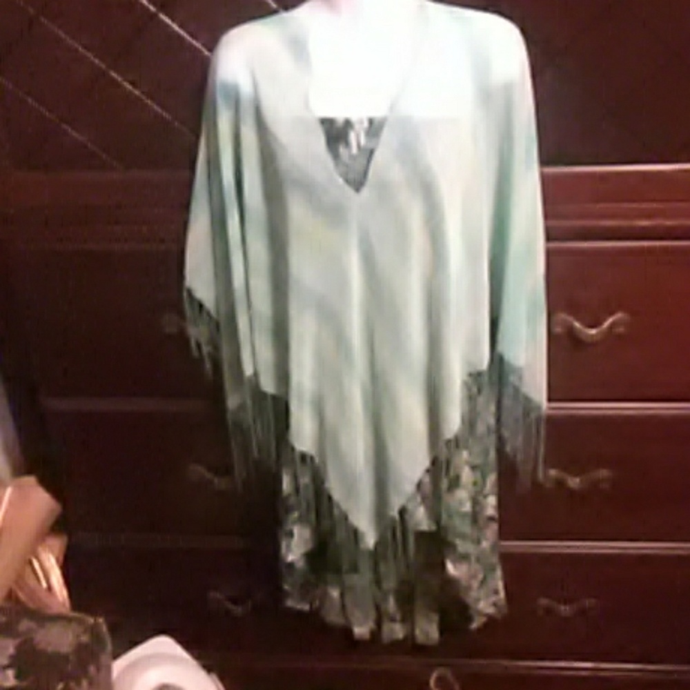 Chiffon shawl - Picture 2 of 3